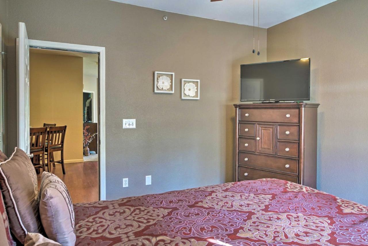 Appartement With Patio, 5 Mi To Landing! *
